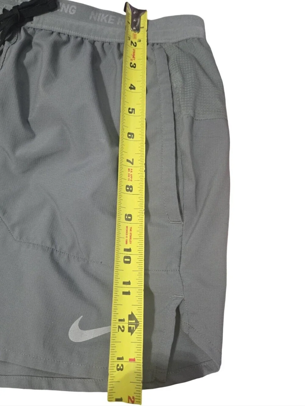 Nike Women’s Mid Rise Gray Athletic Running Lightweigh Dri Fit Shorts Athletic